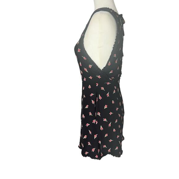 Topshop Petite Woman’s Rose Floral Print Black Summer Lace Trim Romper- Size 4 - Picture 3 of 11